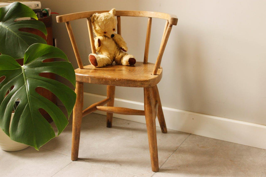 Small Antique Elm & Beech Tub Stick Back Child's Chair