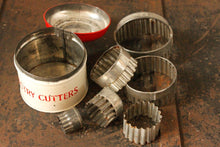 Load image into Gallery viewer, Vintage Tala Pastry Cutter Set josriches.co.uk
