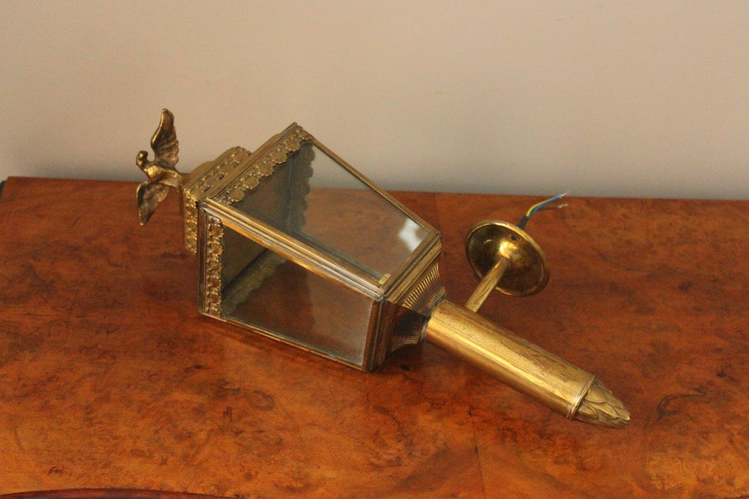 Antique Brass Carriage Wall Lantern Light