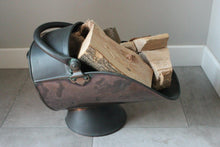 Load image into Gallery viewer, Vintage Copper Coal Scuttle / Log Holder
