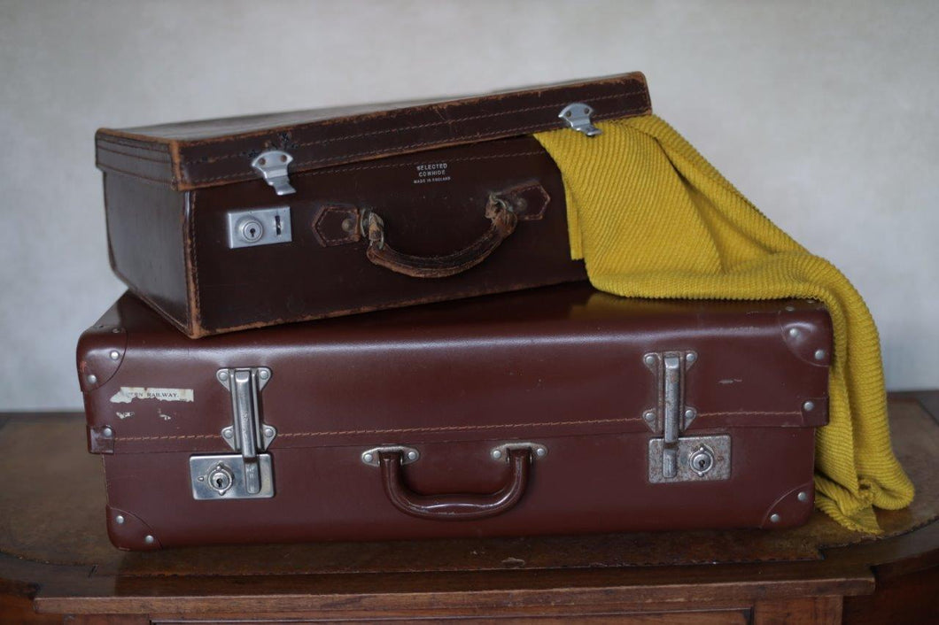 Vintage Cheney Large Expandable Suitcase