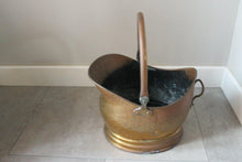 Load image into Gallery viewer, Vintage Brass Coal Scuttle / Log Holder
