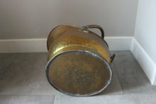 Load image into Gallery viewer, Vintage Brass Coal Scuttle / Log Holder
