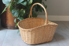 Load image into Gallery viewer, Bags, Baskets and Wicker Shoppers
